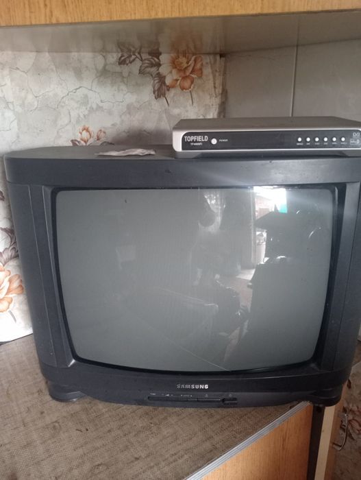 Телевизор самсунг