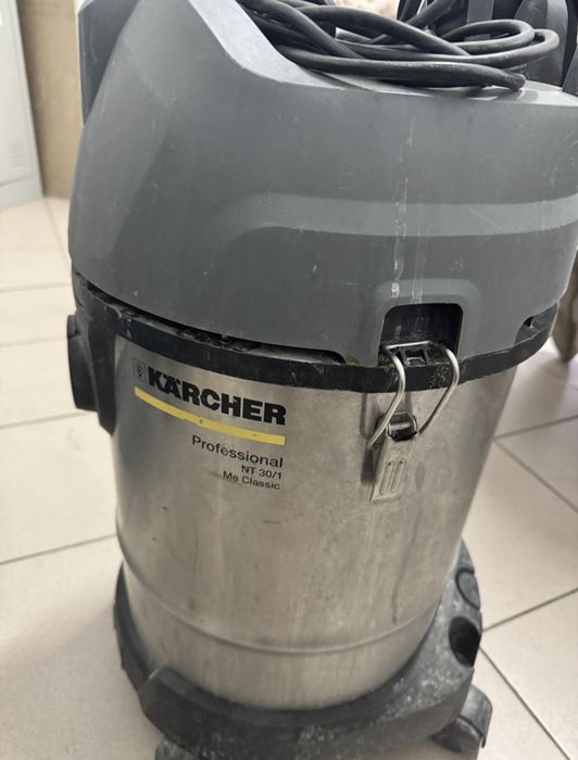 Строительный пылесос karcher