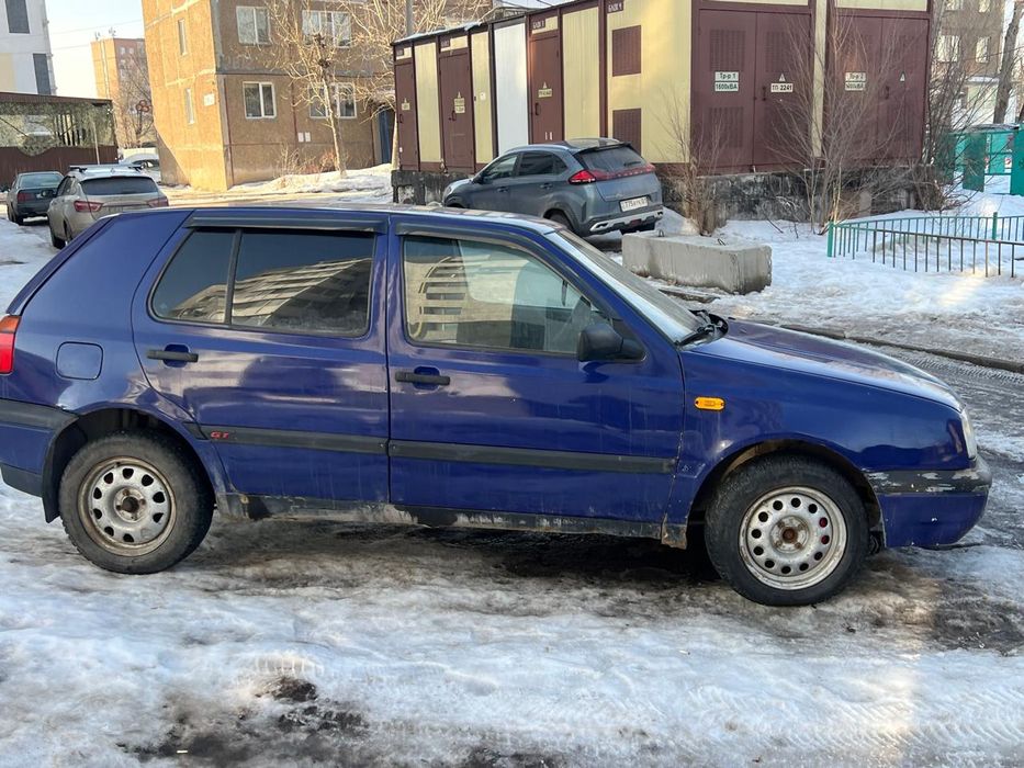 Продаю машину гольф 3 состояние хорошее