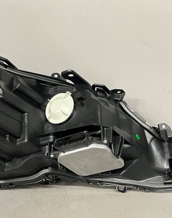 Фара Камри 70 правая оригинал