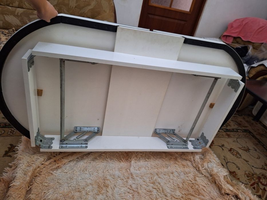 Обеденный стол продам