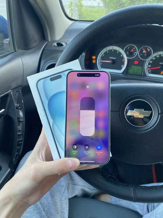 Продам Айфон 15 128gb 80%