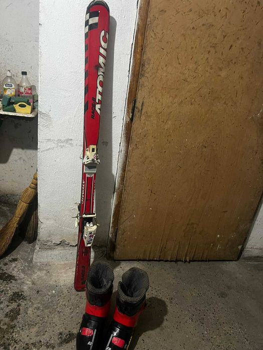 Ски с щеки и ски обувки