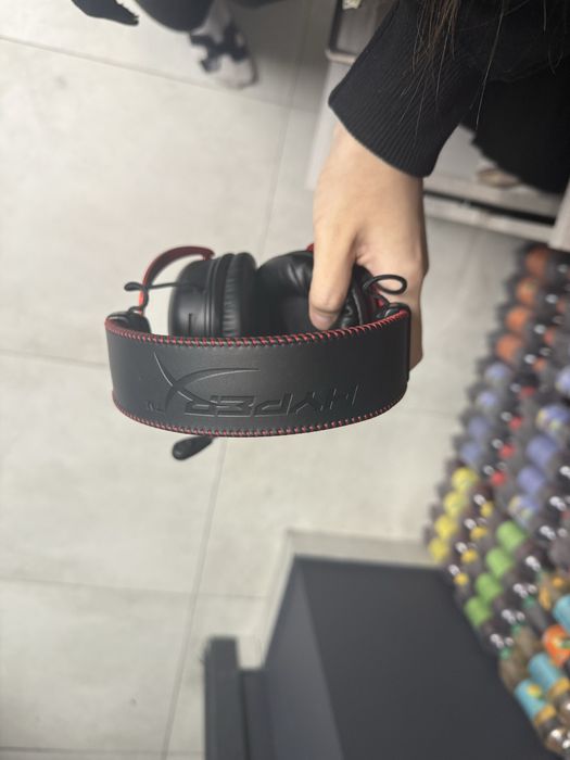 Продам Наушники HyperX Cloud беспроводные
