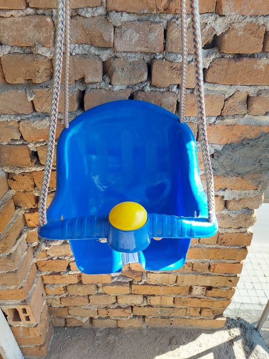 Детска люлка за двор