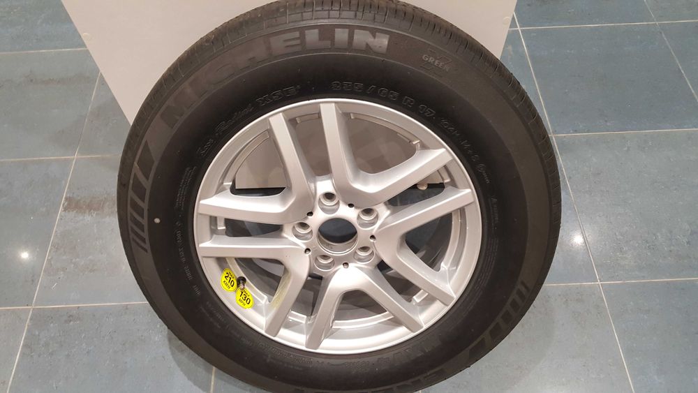 Оригинална нова резервна гума 17" цола с джанта за BMW X5 E53