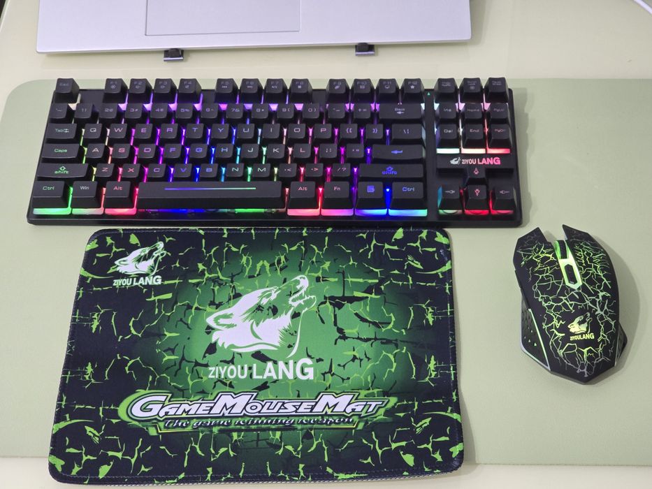 Set Gaming Wireless ZIYOULANG T87 – Tastatură + Mouse + Mousepad (QWERTY, RGB)