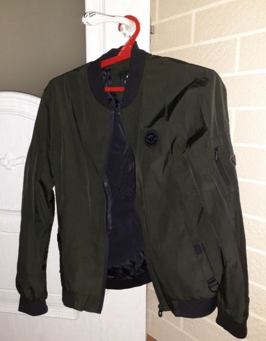 Ветровка для подростков