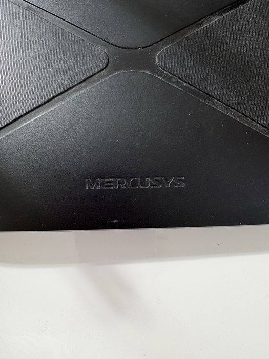 Безжичен двубандов гигабитен рутер Mercusys AC12G