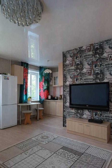 Продам квартиру-студию в центре города.