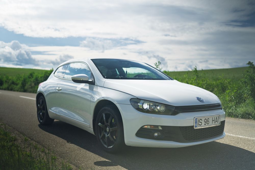 Volkswagen Scirocco 1.4 TSI 160 CP – Automat