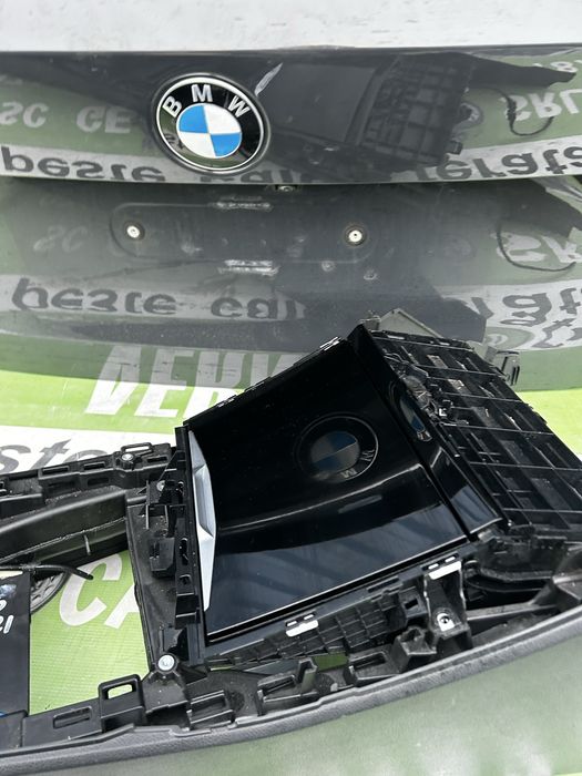 Capac scrumieră BMW G20