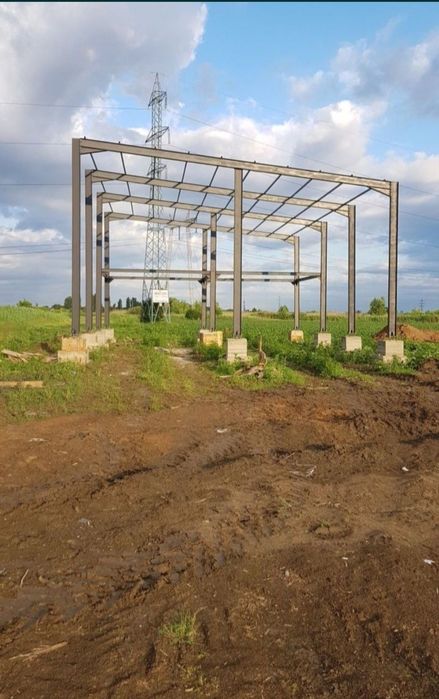 Vand si construiesc o gama larga de hale sau structuri metalice noi ne