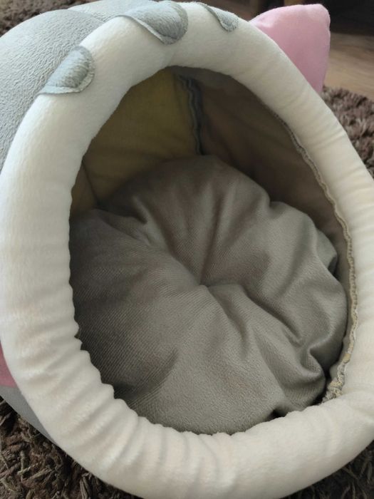 Продам домик для котят