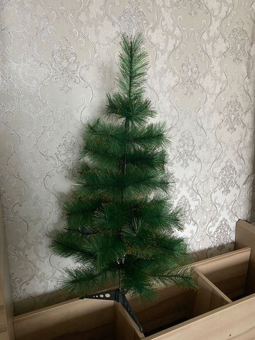 Елка искувственая