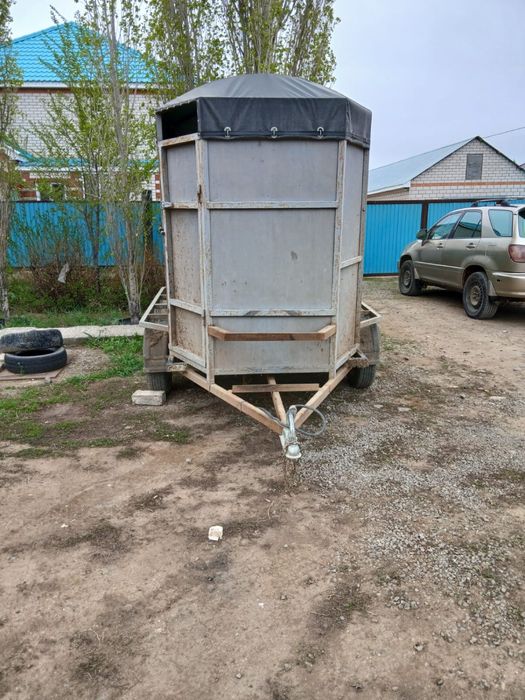 Прицеп, коневозка сатамын