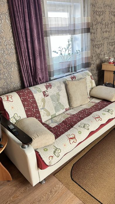 Продам Диван б/у