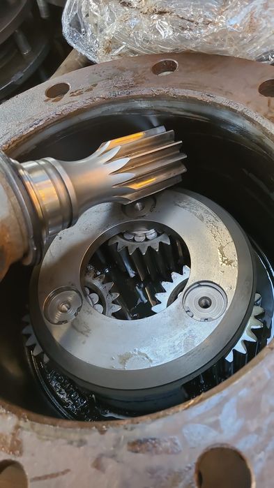 Dezmembrez tractor Fendt 930/936