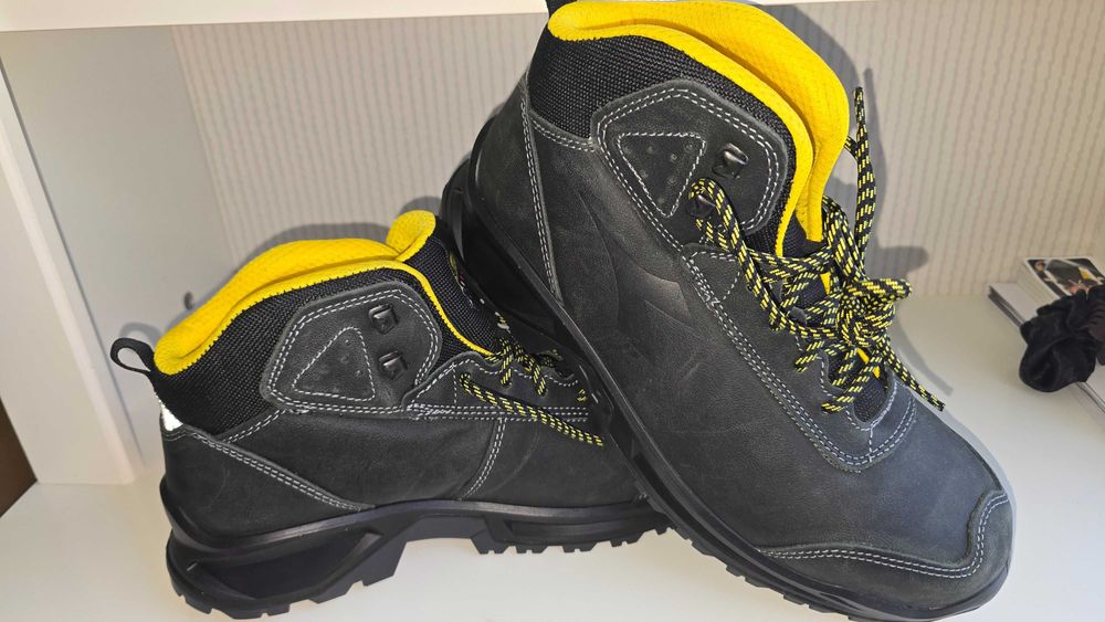 Safety Shies DIADORA  HIGH S3