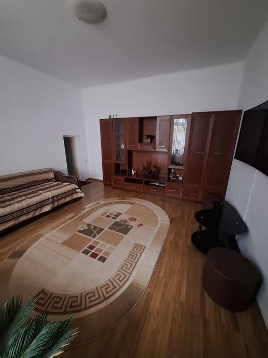 Vand apartament cu 2 camere