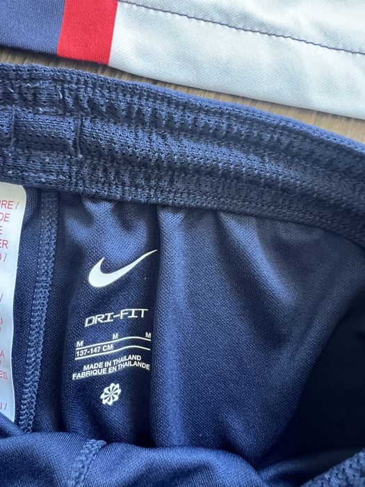 Детски екипи Nike PSG HM размери S и М 128-137 и 137-147