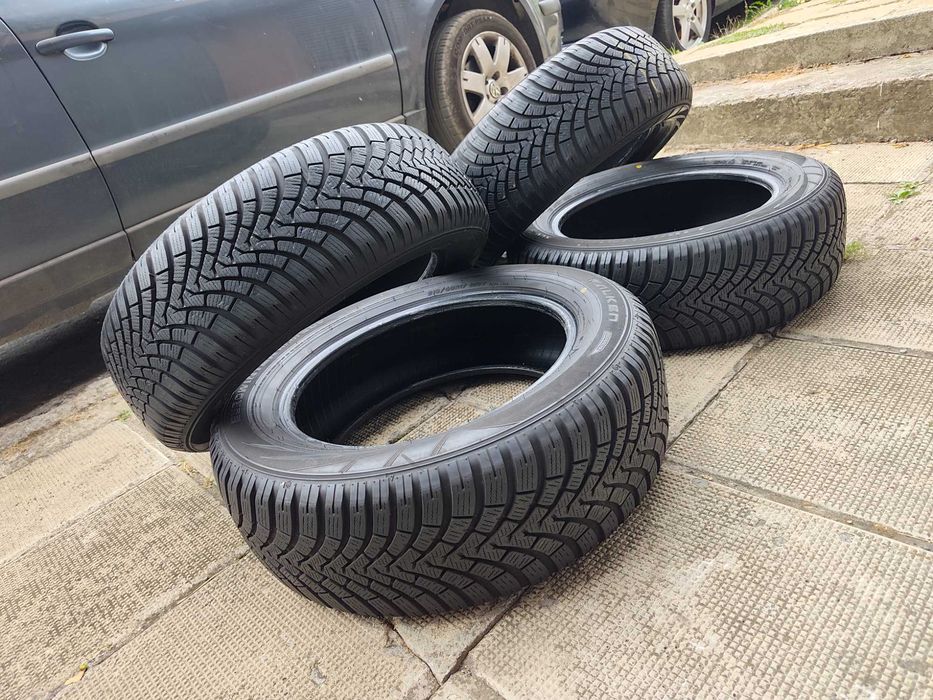4 БРОЯ зимни гуми 17 ' цола FALKEN eurowinter SUV / 215 60 R 17 100V