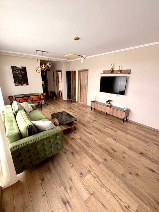 Apartament 3 camere 90 mp cu 2 tersae LUX in Pipera, loc de parcare privat