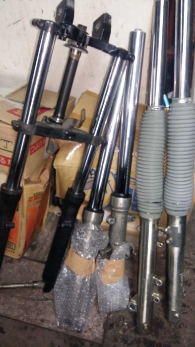 вилка на мотоцикл