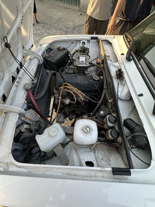 Vaz 2106 sotiladi