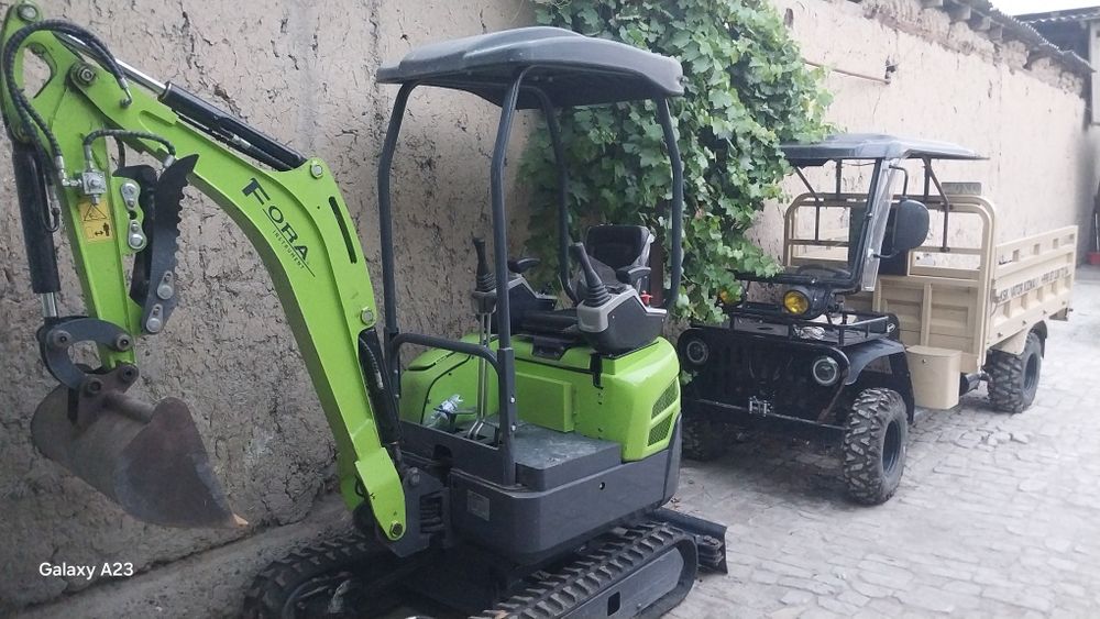 Mini ekskavator Fora w15