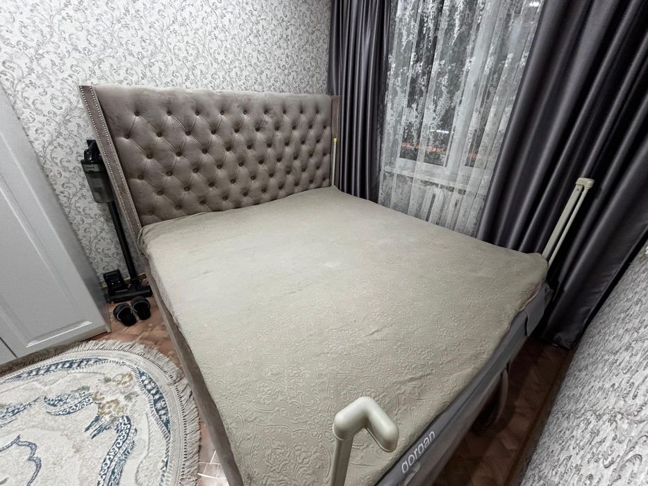 Продам 2х спальную кровать