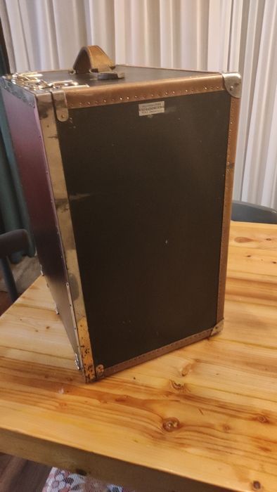 Антикварен Австрийски  куфар