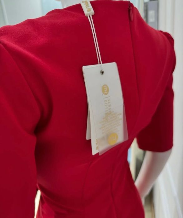 Платье и в пир и в мир