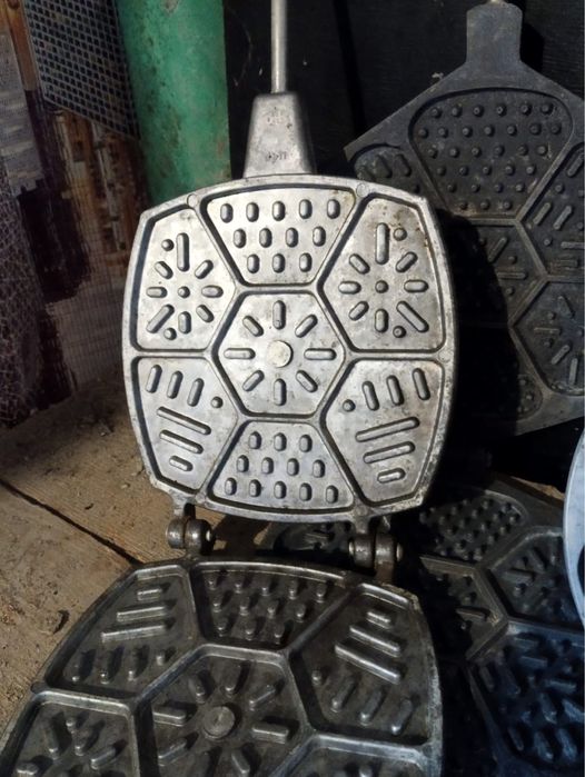 Продам орешницу.               .