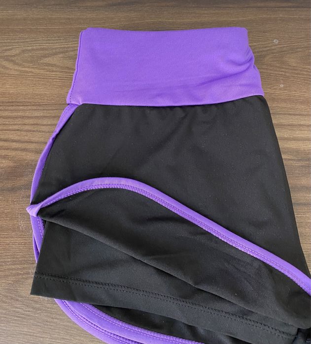 Спортивные шорты