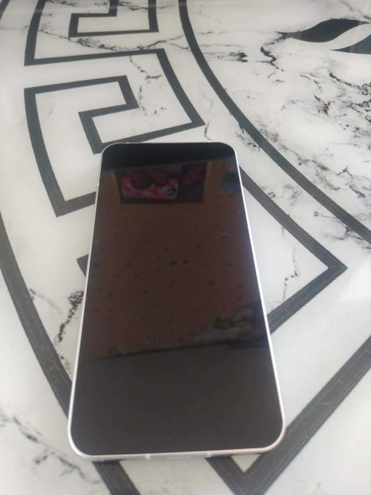 Vând/Schimb Nothing Phone (1)