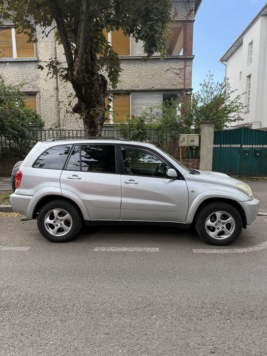 TOYOTA RAV4 2002 — imagine 3
