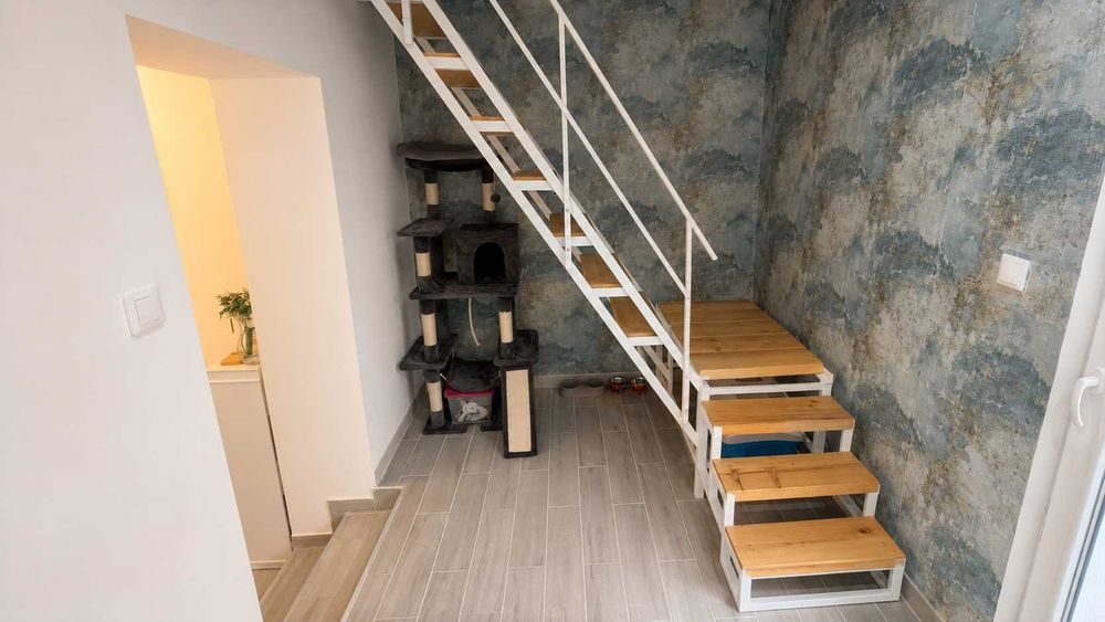 Vând casa mobilată și renovată în Piață Cluj