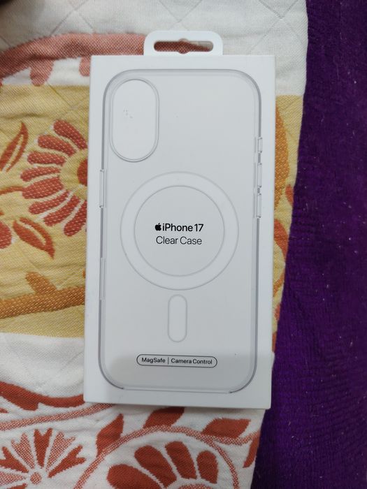 Чел на айфон 17 оригинал