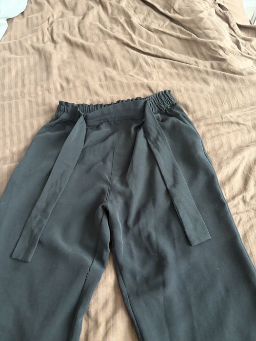 Черен панталон размер 164