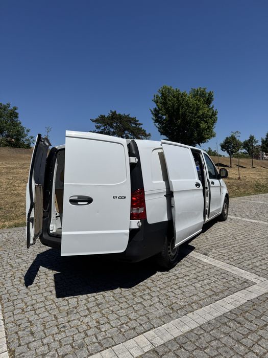 Mercedes benz vito 111 cdi extralong 6 usi