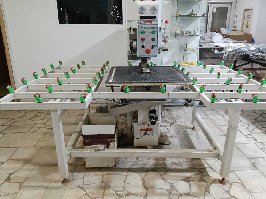 Сверлильный станок для стекла