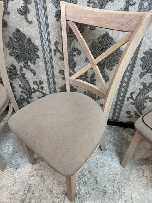 Стол раздвижной с 6 стульями