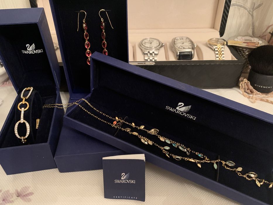 Swarovski бижутерия