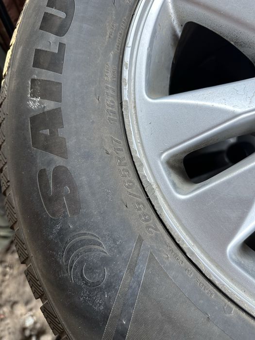 Резина с дисками  Toyota Land Cruzer