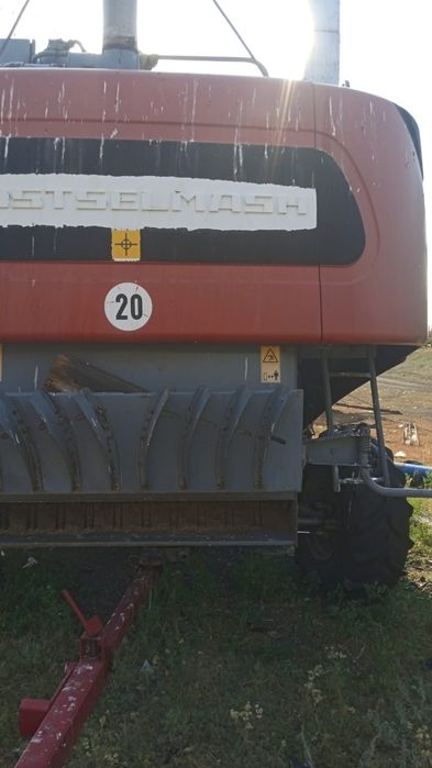 Продам комбайн ACROS 530