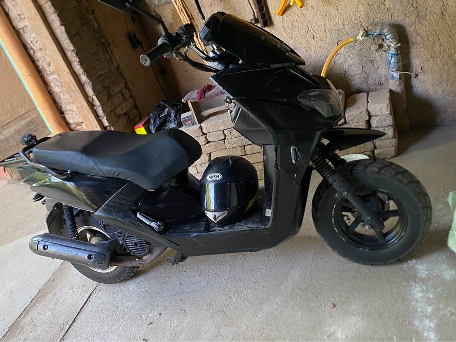 Samuray Skuter moped
