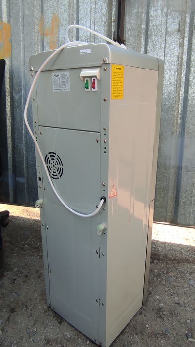 Продам диспенсер