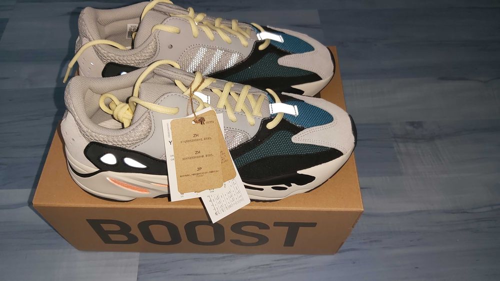 Adidas Yeezy Boost 700 Wave Runner