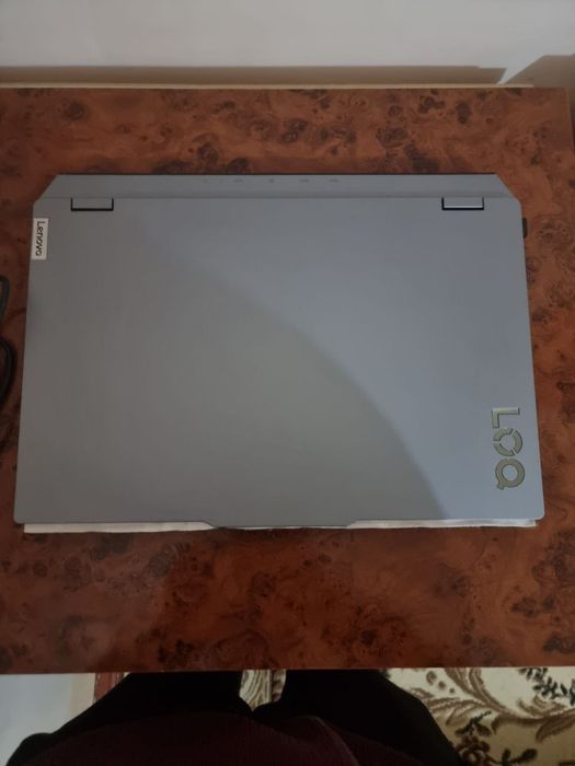 Lenovo noutbuk sotiladi